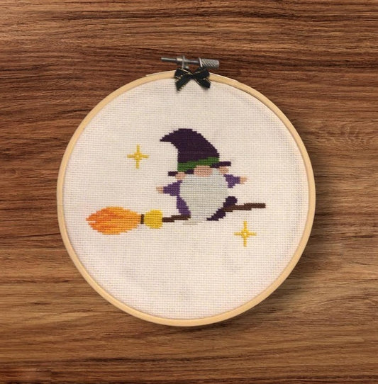 Hoop X-stitched Broom Flying Gnome